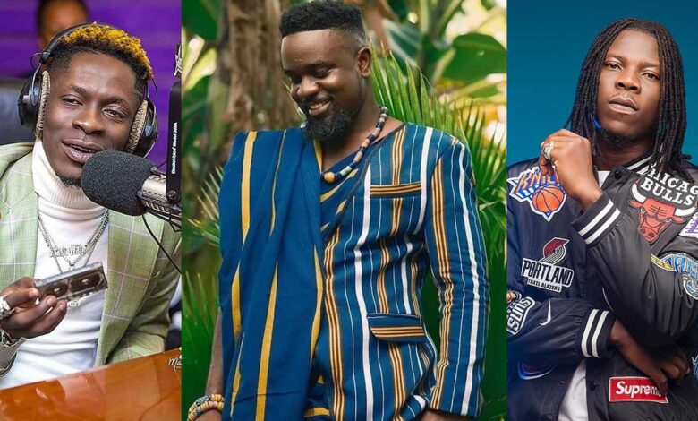 Shatta Wale Mocks Sarkodie & Stonebwoy After Arrival of His New Car