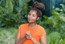 A Man Who Truly Loves You Will Not Watch You Use An Android Phone- Lady Claims