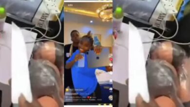 VIDEO: Husband threathens to stab wife to death during a live TikTok session