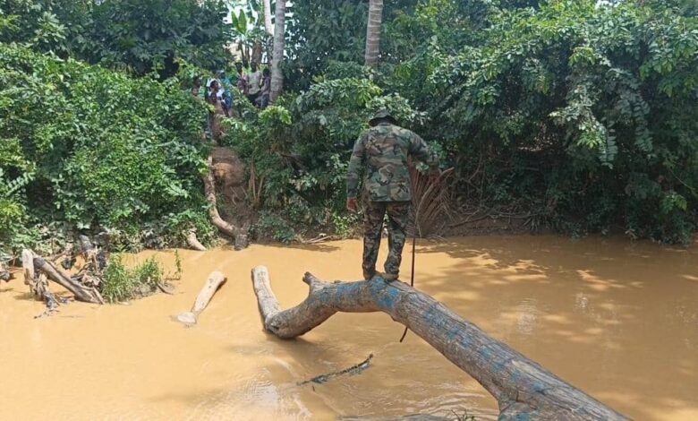 Eastern Regional Minister assures pupils of bridge over Asuokaw river