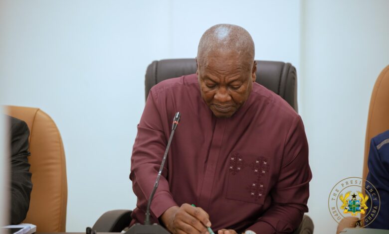 Mahama explains cause of trust deficit in political class