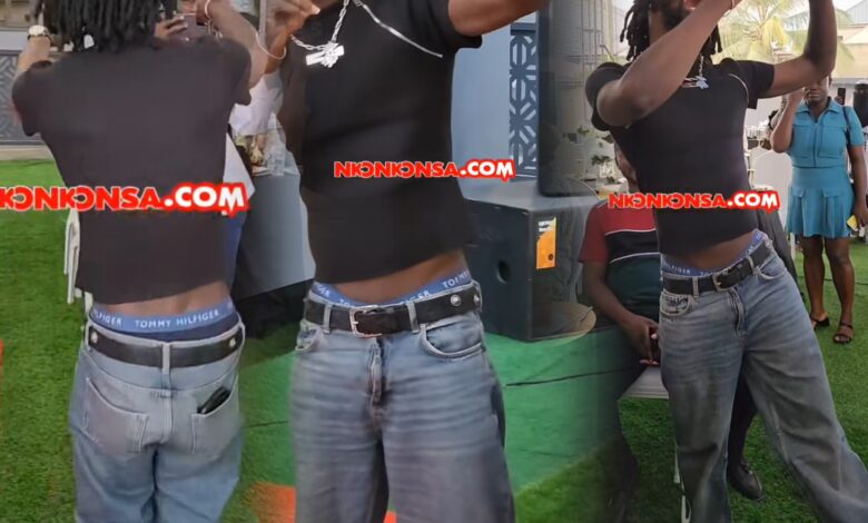 “In His Head He Thinks He Has Swag”- Ghanaians Blast Fameye For Dressing Anyhow To An Event