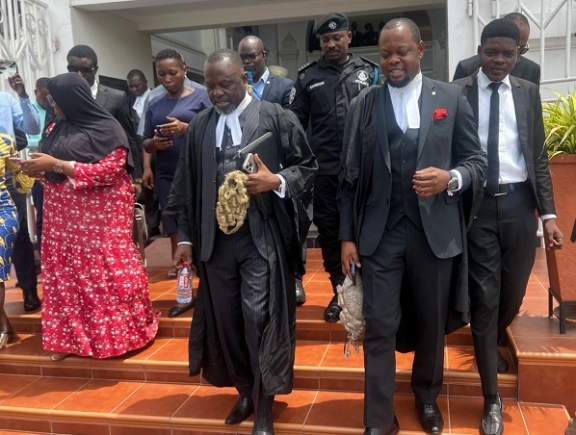 Supreme court adjourns Chief Justice injunction case to May 6