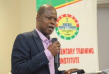 Dr-Steve-Manteaw