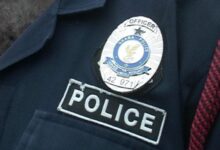 Police Inspector mistakenly shoots himself in the foot
