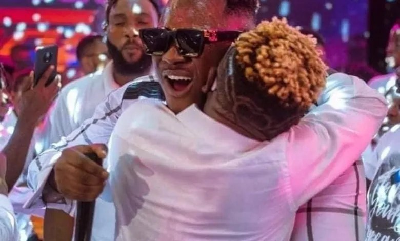 Shatta Wale hails Medikal as only artist who 'breaks bread with him