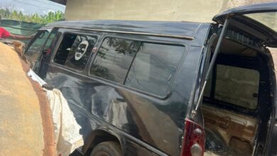 Odumase police hunt carjacking ringleader who turns stolen cars into coal pots