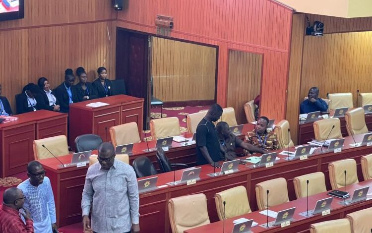 Minority returns to Parliament after dramatic protest over Wontumi bail