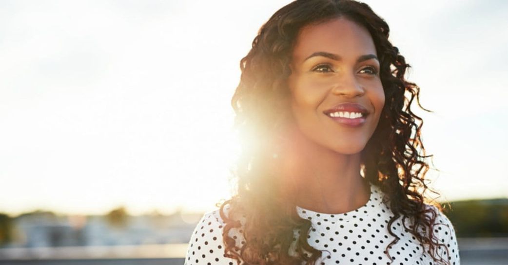 17 clear signs of low self-esteem in women
