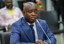 Gov't praises traders for price reductions as cedi strengthens