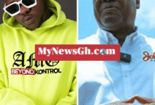'Make una pray make Mahama no leave power oo' – Medikal backs president Mahama’s leadership