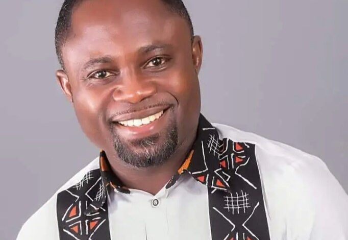 Health Minister begs retired nurses to offer their services amid GRNMA strike