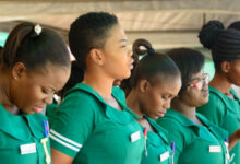 labour nurses-696x392