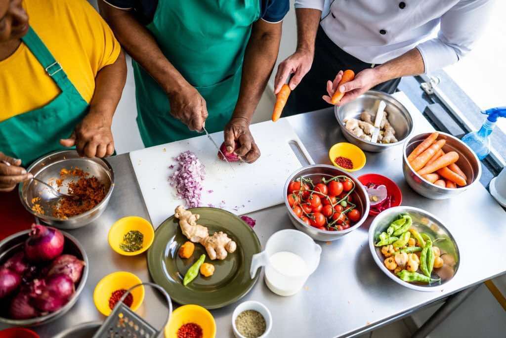 5 activities to do with your friends to strengthen your bond
