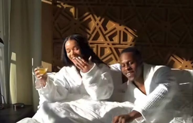 Breakfast in bed and 5 other gesteures can will make your girlfriend happy