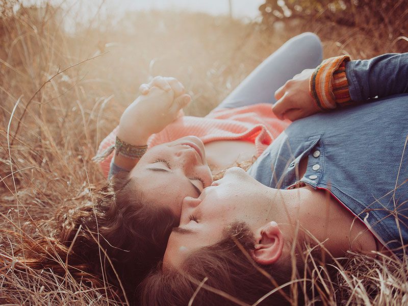 10 power habits of emotionally available partners