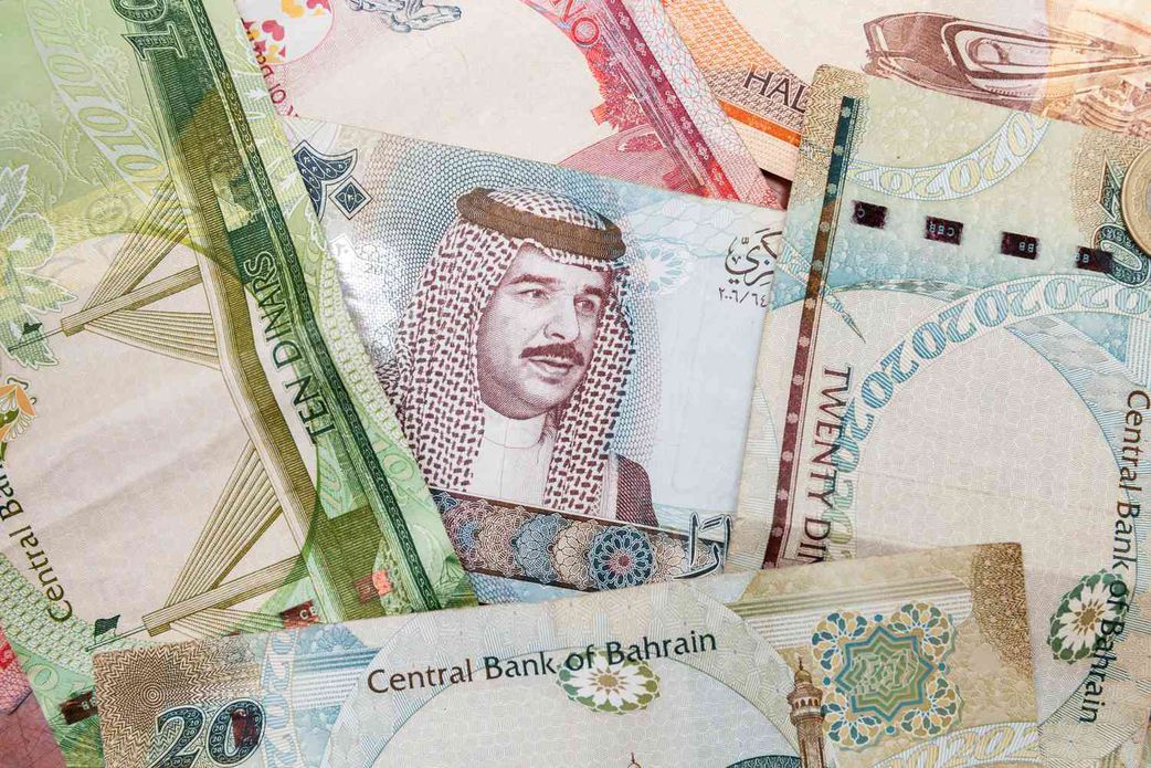 Top 10 strongest currencies in the world in 2025