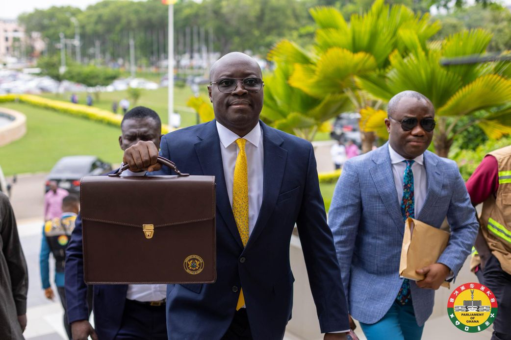 All government contracts to be awarded in only Ghana cedis – Finance minister