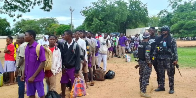 Upper East Minister closes Zuarungu SHS over campus brawl