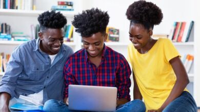 Exploring the digital hustle: How tech-savvy youth are reshaping income streams