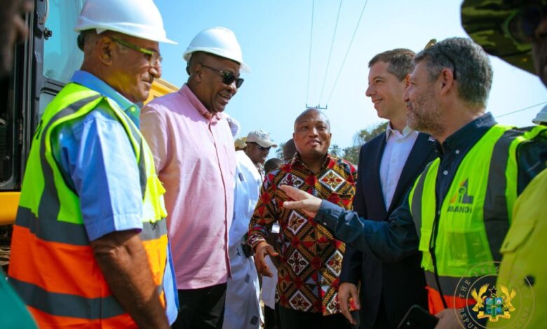 Mahama launches second phase of Blekusu sea defence project