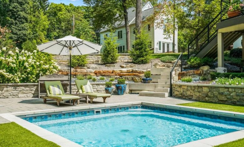 Using Landscaping to Create a Natural Inground Pool Perimeter