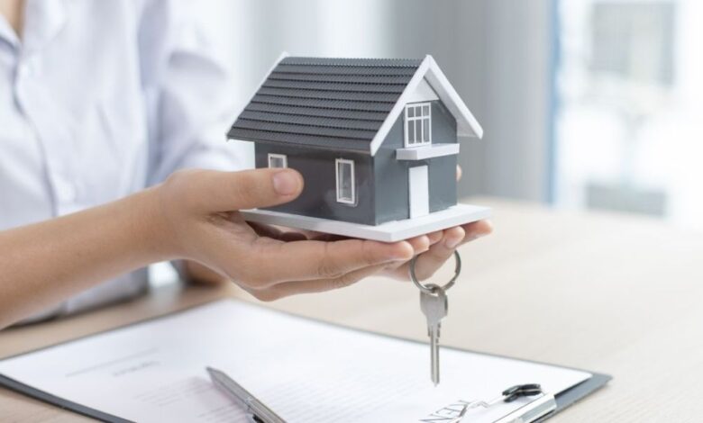 Why Your Home Isn’t Selling – And How Estate Agents Can Help?