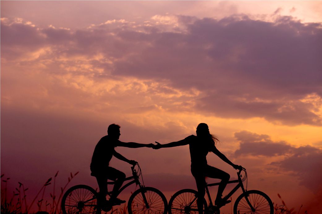 10 power habits of emotionally available partners