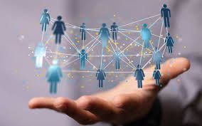 Here are 5 effective tips to help you network like a pro at any event