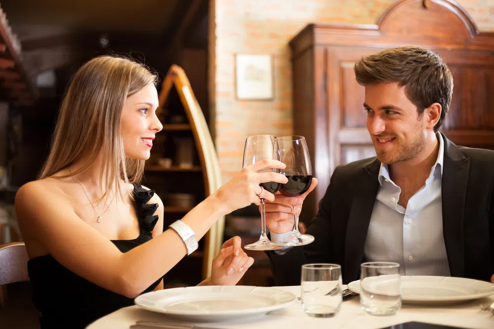 6 clear signs a man is desperate in the talking stage