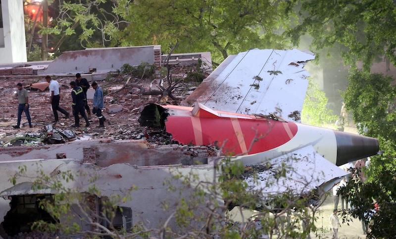 17 major helicopter and airplane crashes in 2025