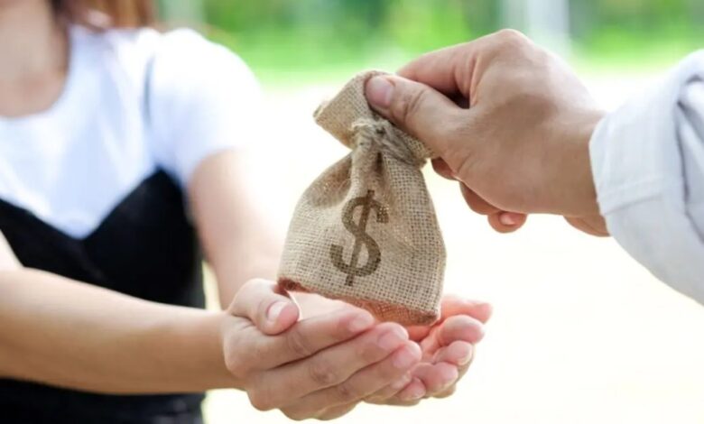 Ever needed immediate money without borrowing? Opstina also explains how you can cash out small payments immediately to address your financial needs.