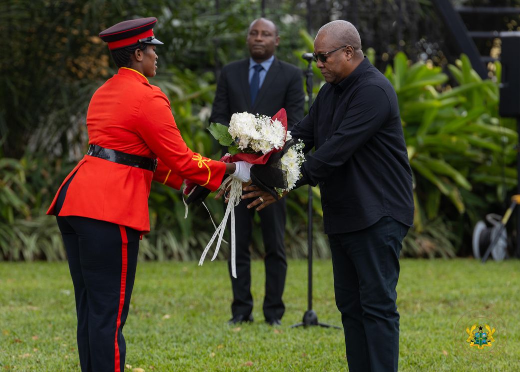 ‘This is not a time for division’ – Pres. Mahama tearfully appeals in first speech after tragic crash