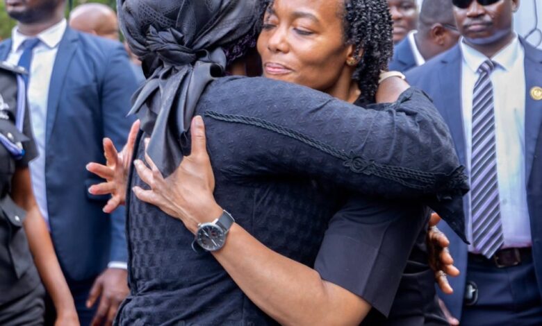 Vice-President leads delegation to console Konadu family