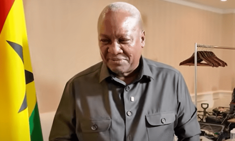 I only wear suits for official 0ccasions — President Mahama