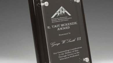 From Appreciation to Art: Elegant Plaques Designed to Recognize Excellence