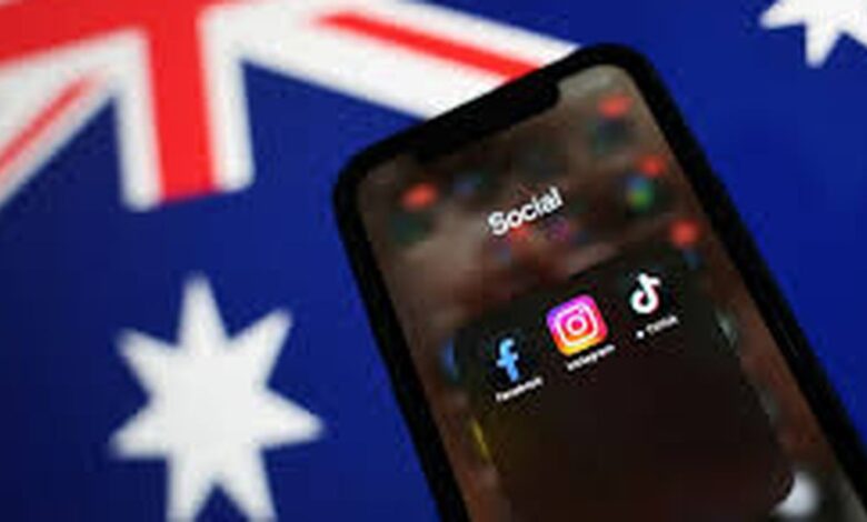 Huge social media purge hits Australian teenagers as Meta deactivates accounts of under-16 users