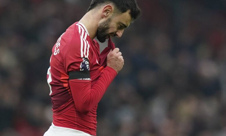 “I could have left like many players” – Bruno Fernandes slams United over summer transfer saga