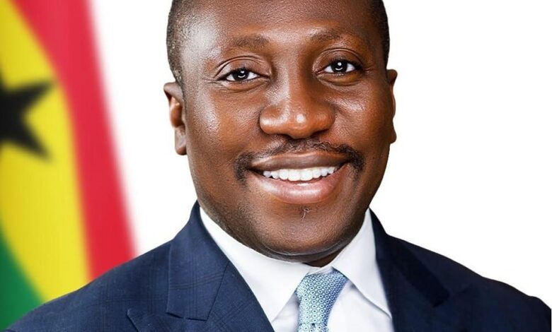 Minority Leader says government is 'living dangerously' one year after polls