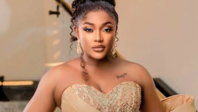 Nigerian actress Lizzy Gold announces death of father in an emotional post