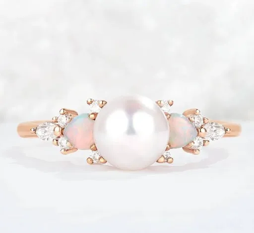 The Allure of Pearl Rings: Where Natural Beauty Meets Luxury